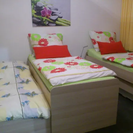 Ferienwohnung See Apartman Zwenkau