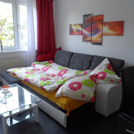 Ferienwohnung See Apartman Zwenkau